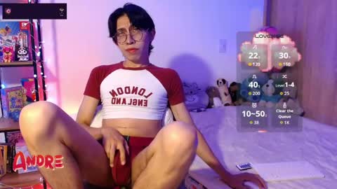 Snapshot of luca_frost chatting on April 26, 8:12 am Luca online show from April 26, 8:12 am