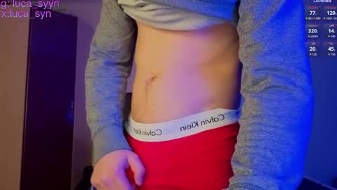 Snapshot of luca_syn chatting on April 26, 9:23 pm Luca S online show from April 26, 9:23 pm