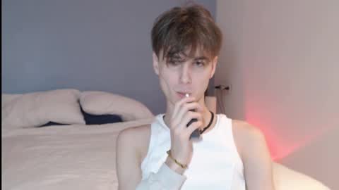 Snapshot of lucacharm chatting on January 2, 3:48 am lucacharm online show from January 2, 3:48 am