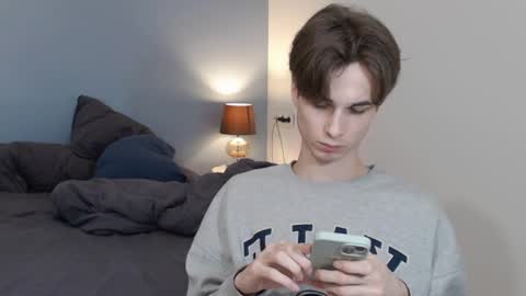 Snapshot of lucacharm chatting on February 14, 6:29 pm lucacharm online show from February 14, 6:29 pm