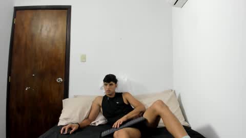 Snapshot of lucacosta19 chatting on February 19, 5:09 pm lucacosta19 online show from February 19, 5:09 pm