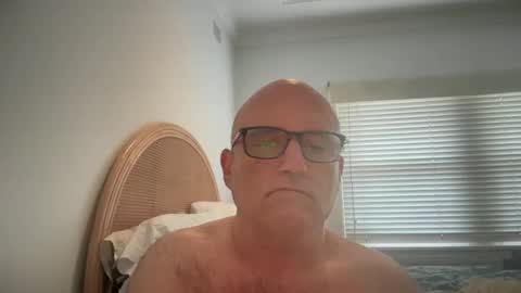 Snapshot of lucas10004 chatting on January 7, 4:08 am lucas10004 online show from January 7, 4:08 am