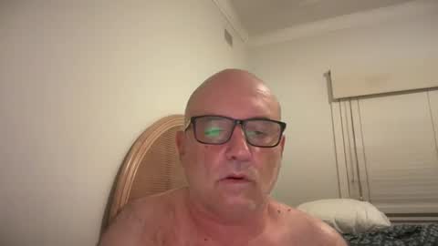 Snapshot of lucas10004 chatting on January 31, 12:07 pm lucas10004 online show from January 31, 12:07 pm