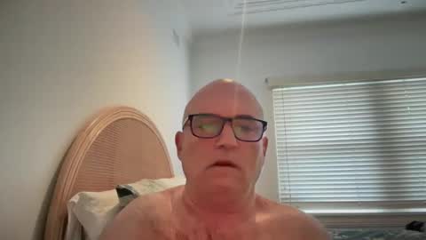 Snapshot of lucas10004 chatting on September 10, 11:16 pm lucas10004 online show from September 10, 11:16 pm