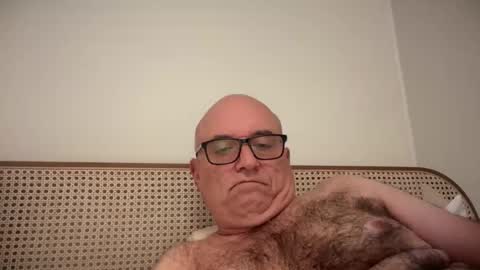 Snapshot of lucas10004 chatting on October 20, 12:05 pm lucas10004 online show from October 20, 12:05 pm