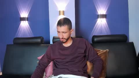 Snapshot of lucas4me chatting on February 11, 3:00 am Lucas online show from February 11, 3:00 am