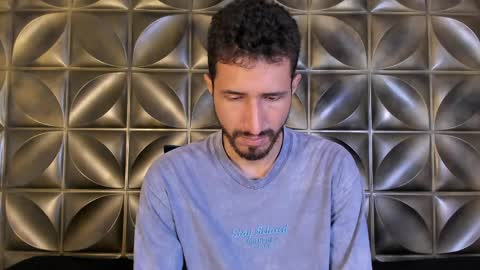 Lucas online show from April 5, 2:42 am