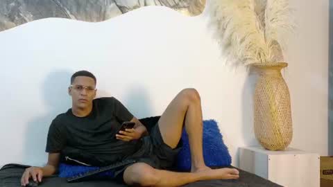 Snapshot of lucas837481 chatting on July 6, 11:18 am lucas837481 online show from July 6, 11:18 am