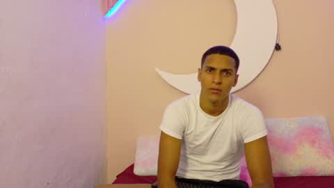 Snapshot of lucas837481 chatting on July 11, 2:36 am lucas837481 online show from July 11, 2:36 am