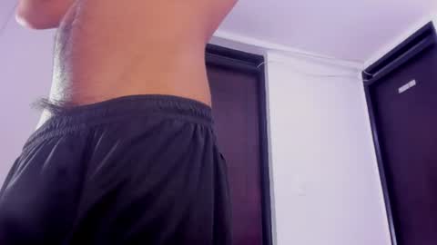 Snapshot of lucas_cruz1 chatting on June 25, 5:12 am lucas_cruz1 online show from June 25, 5:12 am
