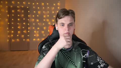 Lucas Gill online show from January 13, 10:35 pm