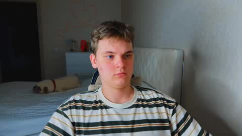 Lucas Gill online show from February 2, 1:59 am