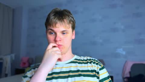 Lucas Gill online show from April 10, 7:40 pm