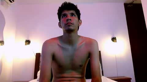 Snapshot of lucas_dream chatting on April 26, 12:58 pm lucas_dream online show from April 26, 12:58 pm