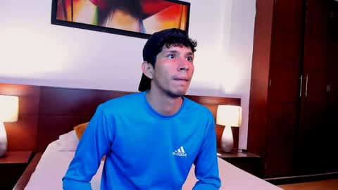 Snapshot of lucas_dream chatting on April 27, 11:30 am lucas_dream online show from April 27, 11:30 am