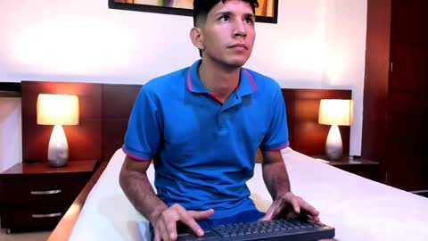 Snapshot of lucas_dream chatting on April 29, 11:25 am lucas_dream online show from April 29, 11:25 am
