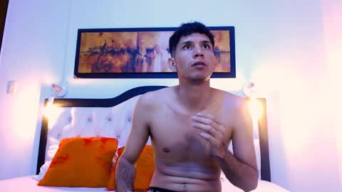 Snapshot of lucas_dream chatting on April 30, 11:38 am lucas_dream online show from April 30, 11:38 am