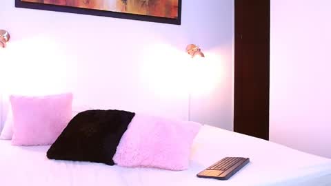 Snapshot of lucas_dream chatting on May 1, 11:37 am lucas_dream online show from May 1, 11:37 am