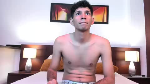 Snapshot of lucas_dream chatting on May 9, 11:37 am lucas_dream online show from May 9, 11:37 am