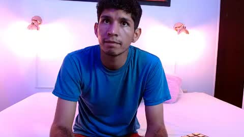 Snapshot of lucas_dream chatting on May 15, 11:39 am lucas_dream online show from May 15, 11:39 am