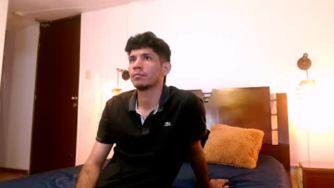 Snapshot of lucas_dream chatting on June 12, 11:31 am lucas_dream online show from June 12, 11:31 am