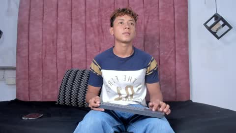 Snapshot of lucas_tease chatting on April 8, 5:35 pm lucas_tease online show from April 8, 5:35 pm