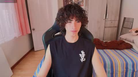 lucas_xo online show from March 11, 9:32 pm