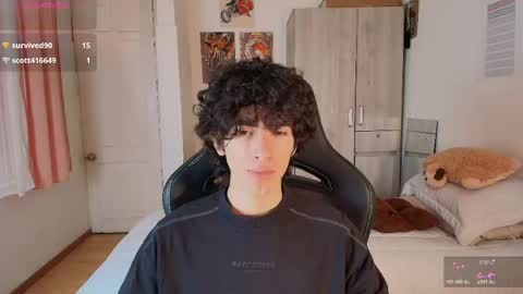 Snapshot of lucas_xo chatting on May 25, 10:27 pm lucas_xo online show from May 25, 10:27 pm