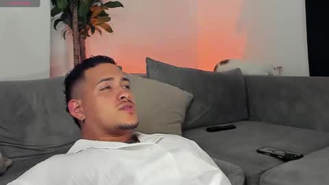 LUCA SANTOS online show from March 11, 4:10 am