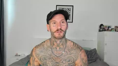 lucasexclusive online show from March 24, 4:17 am