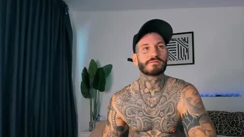 Snapshot of lucasexclusive chatting on May 23, 3:34 am lucasexclusive online show from May 23, 3:34 am