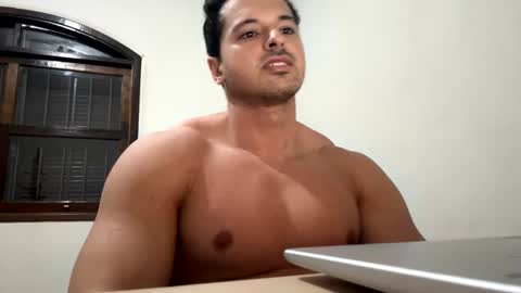 lucasfit24 online show from January 16, 11:15 am