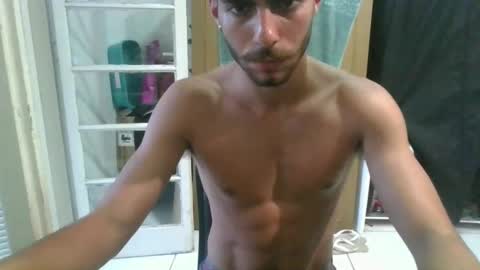 Snapshot of lucasmansoni chatting on January 11, 10:04 pm lucasmansoni online show from January 11, 10:04 pm