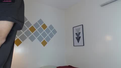 LucassSmith11 online show from February 16, 7:10 pm