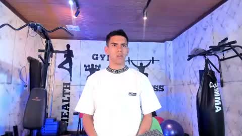 Snapshot of lucca_moreti chatting on June 16, 3:42 am Lucca Moreti online show from June 16, 3:42 am