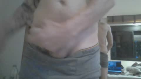 Snapshot of lucca_xxxhc chatting on May 17, 9:22 pm lucca_xxxhc online show from May 17, 9:22 pm