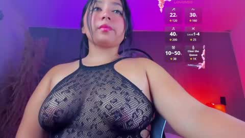 Snapshot of luccia_smith chatting on May 7, 2:28 am L U C C I A online show from May 7, 2:28 am