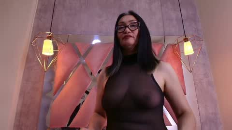 Luci online show from April 19, 3:28 am