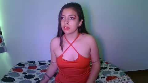 Snapshot of lucia754839 chatting on May 7, 4:12 pm Lucia online show from May 7, 4:12 pm