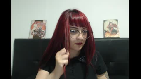 Lulu DCarton online show from April 4, 4:11 am