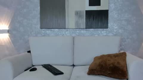 Snapshot of lucia_janne chatting on July 7, 8:13 pm Lucla online show from July 7, 8:13 pm