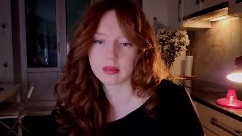 Snapshot of luciacoy chatting on November 15, 5:20 pm Lucia online show from November 15, 5:20 pm