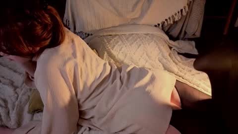 Snapshot of luciacoy chatting on December 13, 7:53 pm Lucia online show from December 13, 7:53 pm