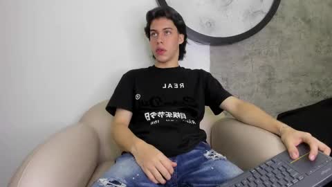 lucian_greyy online show from October 4, 3:48 am