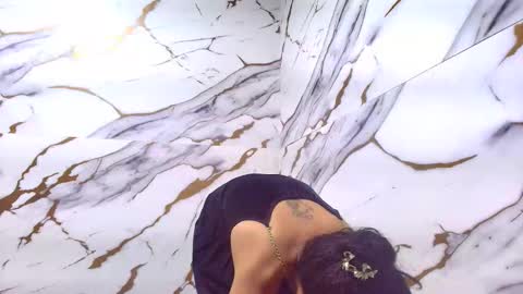Snapshot of luciana_daza chatting on May 29, 12:08 am Luciana online show from May 29, 12:08 am