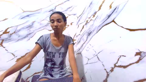 Snapshot of luciana_daza chatting on June 8, 10:10 pm Luciana online show from June 8, 10:10 pm