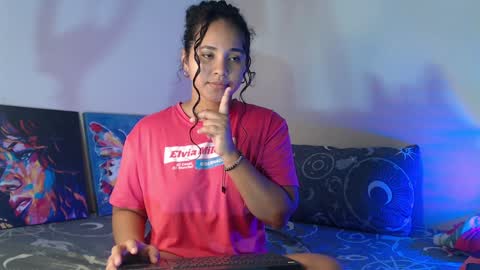 Snapshot of luciana_keating chatting on December 7, 2:46 pm luciana online show from December 7, 2:46 pm