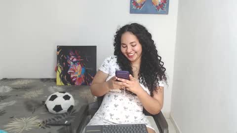 Snapshot of luciana_keating chatting on September 20, 6:42 pm luciana online show from September 20, 6:42 pm