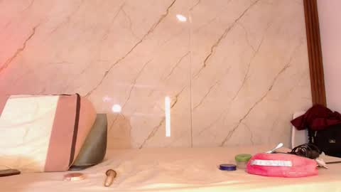 Luciana Morena online show from December 19, 11:12 pm