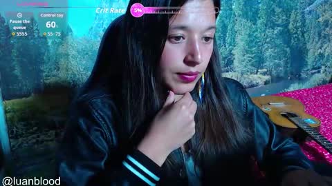 Lucy online show from December 15, 11:53 pm